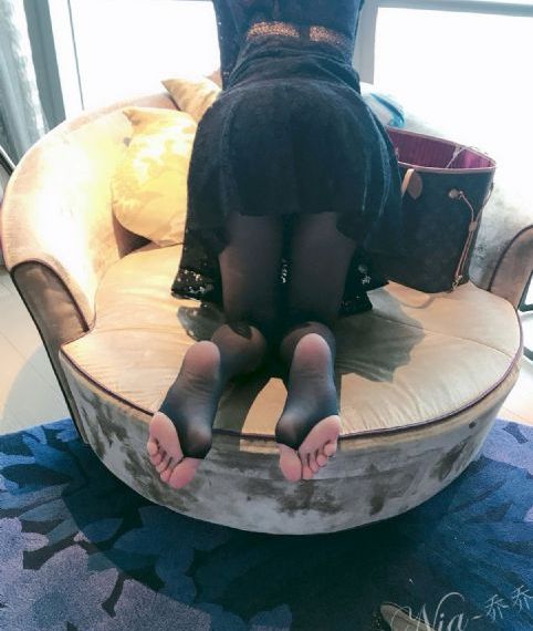 女教师的诱惑_BD电影完整版在线观看